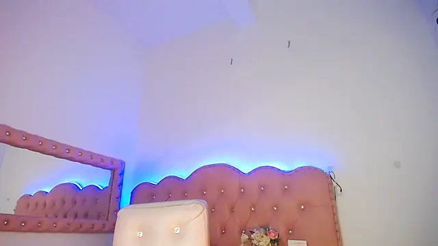 Snapshot of Sussan_cooper chatting on April 15, 7:58 pm Sussan cooper online show from April 15, 7:58 pm