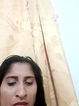 CarolinaNavas33 online show from December 2, 2:56 pm