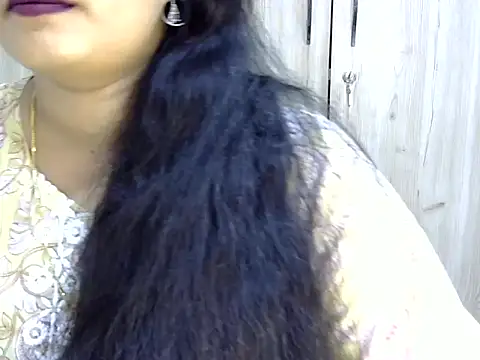 Muskan Jha online show from April 6, 5:03 pm