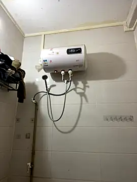 yiyi0316 online show from December 3, 4:16 pm