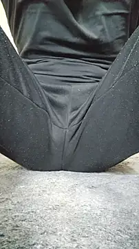 Snapshot of Lukemo chatting on February 9, 5:28 pm Lukemo online show from February 9, 5:28 pm