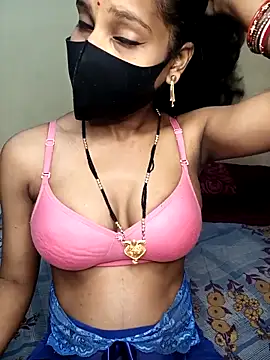 Desi Hot Queen online show from January 18, 5:00 am