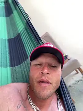 Snapshot of patraick chatting on November 16, 11:16 am patraick online show from November 16, 11:16 am