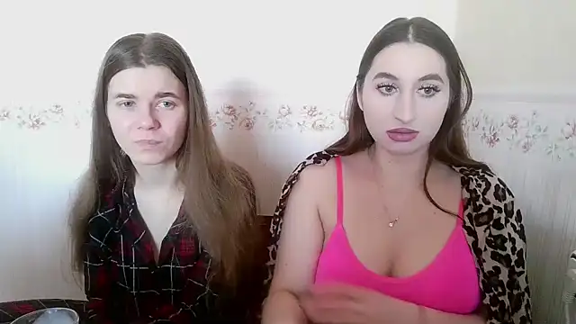 Snapshot of AzumiWenius chatting on February 10, 11:58 am AzumiWenius online show from February 10, 11:58 am