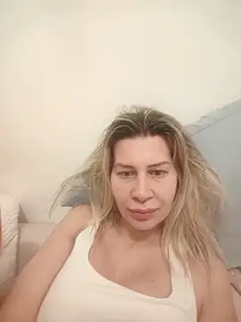 NaughtyClaudia  online show from February 16, 7:59 am