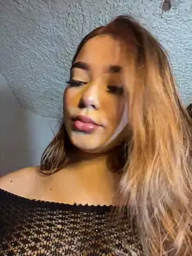 Snapshot of Xxx_Amy chatting on February 1, 2:04 pm Xxx Amy online show from February 1, 2:04 pm