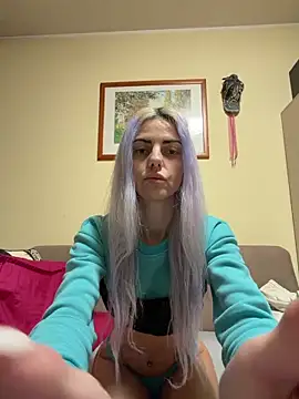 Snapshot of feliciafelon chatting on April 16, 11:18 pm feliciafelon online show from April 16, 11:18 pm