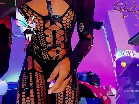 cristal stormy online show from February 8, 3:37 pm