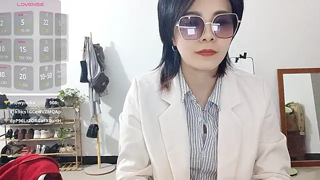 adele8731 online show from December 3, 12:47 pm