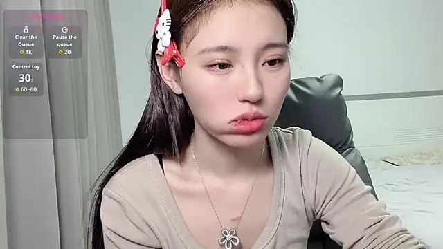 H-2005 online show from March 14, 10:59 pm