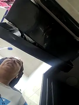 Scarlet curly online show from December 15, 9:02 am