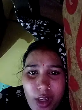 Snapshot of Sexi_soniy432 chatting on November 27, 10:06 am Sexi soniy432 online show from November 27, 10:06 am