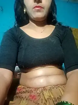 Snapshot of Sexi_soniy432 chatting on February 14, 2:47 pm Sexi soniy432 online show from February 14, 2:47 pm