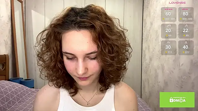 Snapshot of CatherineSaretto chatting on December 2, 5:08 pm CatherineSaretto online show from December 2, 5:08 pm