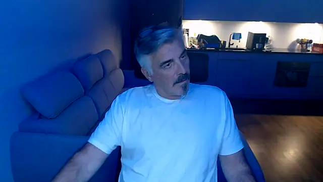 Snapshot of Buidapest chatting on February 1, 3:10 pm Buidapest online show from February 1, 3:10 pm