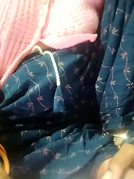 Anushasharma89 online show from December 15, 12:59 am