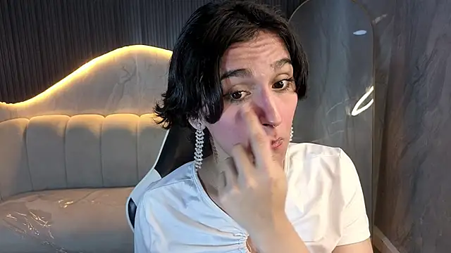 zoe tp online show from December 13, 8:14 pm