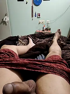 Snapshot of hunterr1593 chatting on February 25, 5:22 pm hunterr1593 online show from February 25, 5:22 pm