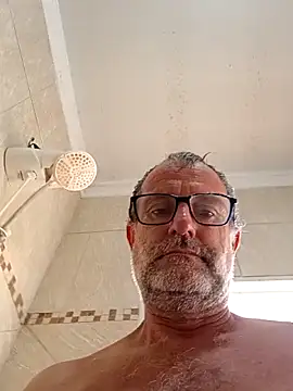 Snapshot of nard53 chatting on February 14, 10:56 am nard53 online show from February 14, 10:56 am