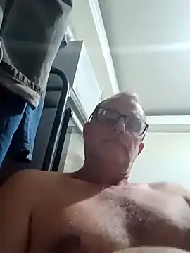 Snapshot of nard53 chatting on March 23, 10:47 pm nard53 online show from March 23, 10:47 pm