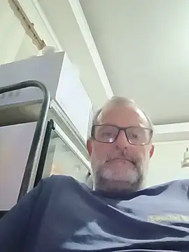 nard53 online show from May 15, 11:34 pm