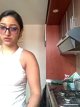 Snapshot of LilithMonette chatting on April 24, 7:38 pm LilithMonette online show from April 24, 7:38 pm