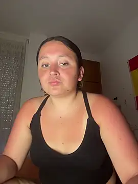 Snapshot of SulaySpain chatting on July 25, 2:03 pm SulaySpain online show from July 25, 2:03 pm