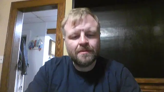Snapshot of TheOneDonShaun chatting on March 17, 1:43 am TheOneDonShaun online show from March 17, 1:43 am