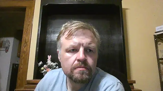 Snapshot of TheOneDonShaun chatting on April 11, 7:45 am TheOneDonShaun online show from April 11, 7:45 am