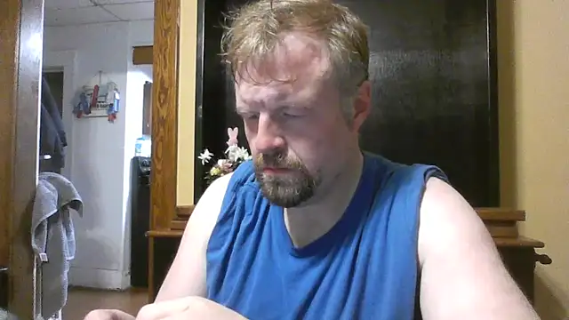 Snapshot of TheOneDonShaun chatting on April 13, 1:55 am TheOneDonShaun online show from April 13, 1:55 am