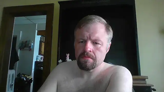 Snapshot of TheOneDonShaun chatting on April 19, 7:38 pm TheOneDonShaun online show from April 19, 7:38 pm