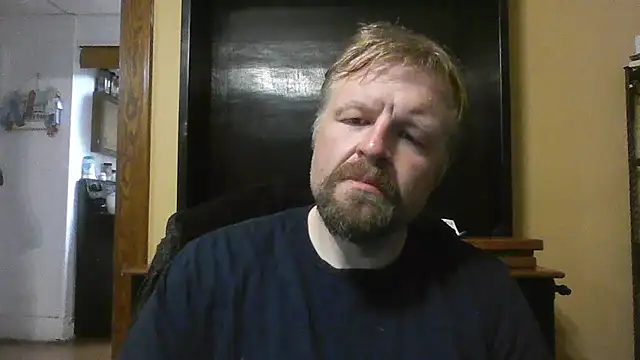 Snapshot of TheOneDonShaun chatting on April 28, 1:48 am TheOneDonShaun online show from April 28, 1:48 am