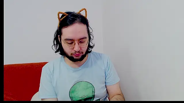 eren jaeger2000 online show from March 15, 5:13 am