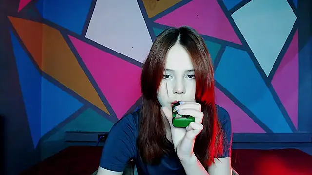 onessandra online show from November 24, 6:02 am