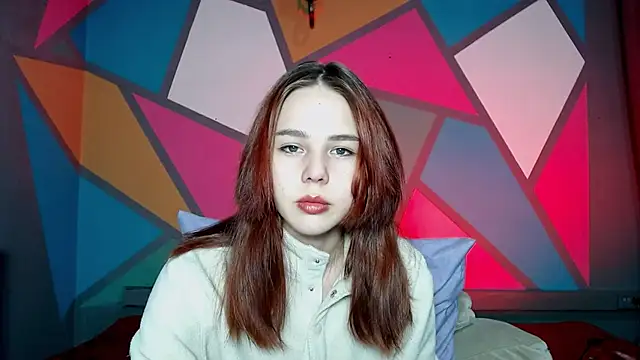 onessandra online show from December 5, 2:31 am