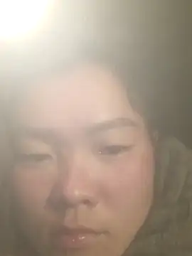 Snapshot of meomeo-00 chatting on December 1, 3:28 pm meomeo-00 online show from December 1, 3:28 pm