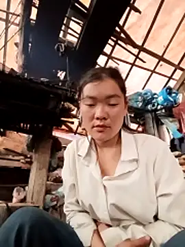 Snapshot of meomeo-00 chatting on December 20, 1:02 am meomeo-00 online show from December 20, 1:02 am