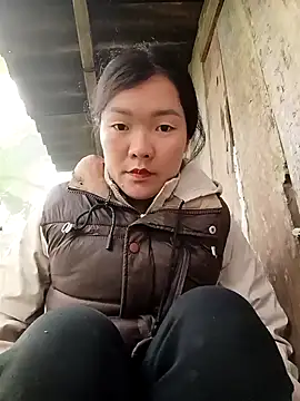 Snapshot of meomeo-00 chatting on January 6, 3:54 am meomeo-00 online show from January 6, 3:54 am