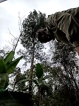 Snapshot of meomeo-00 chatting on January 8, 2:14 am meomeo-00 online show from January 8, 2:14 am