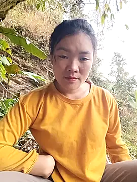 Snapshot of meomeo-00 chatting on January 13, 10:20 am meomeo-00 online show from January 13, 10:20 am