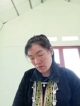 Snapshot of meomeo-00 chatting on February 7, 2:26 am meomeo-00 online show from February 7, 2:26 am