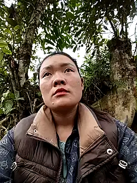 Snapshot of meomeo-00 chatting on February 10, 10:08 am meomeo-00 online show from February 10, 10:08 am