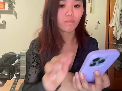 tinydaisy21 online show from November 21, 3:05 am