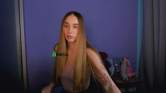 Snapshot of _kellykitten_ chatting on November 22, 10:47 am kellykitten online show from November 22, 10:47 am