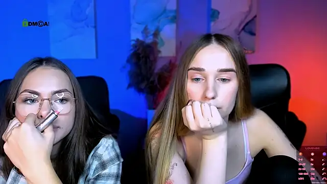 Snapshot of _kellykitten_ chatting on November 24, 11:54 am kellykitten online show from November 24, 11:54 am