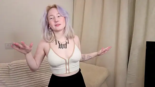 Snapshot of RanaKaduk chatting on November 21, 4:33 am RanaKaduk online show from November 21, 4:33 am