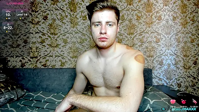 Maxhornyblondieman online show from March 15, 9:48 am