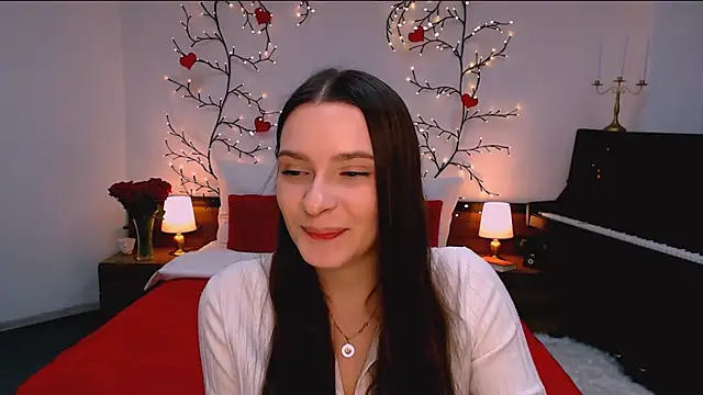 charming berry online show from November 28, 8:22 pm