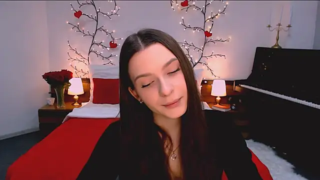 charming berry online show from December 3, 6:10 am