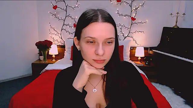 charming berry online show from December 17, 6:08 am